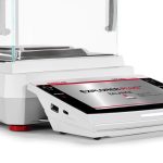 Explorer_Plus_Analytical_Balance_Connectivity_Right