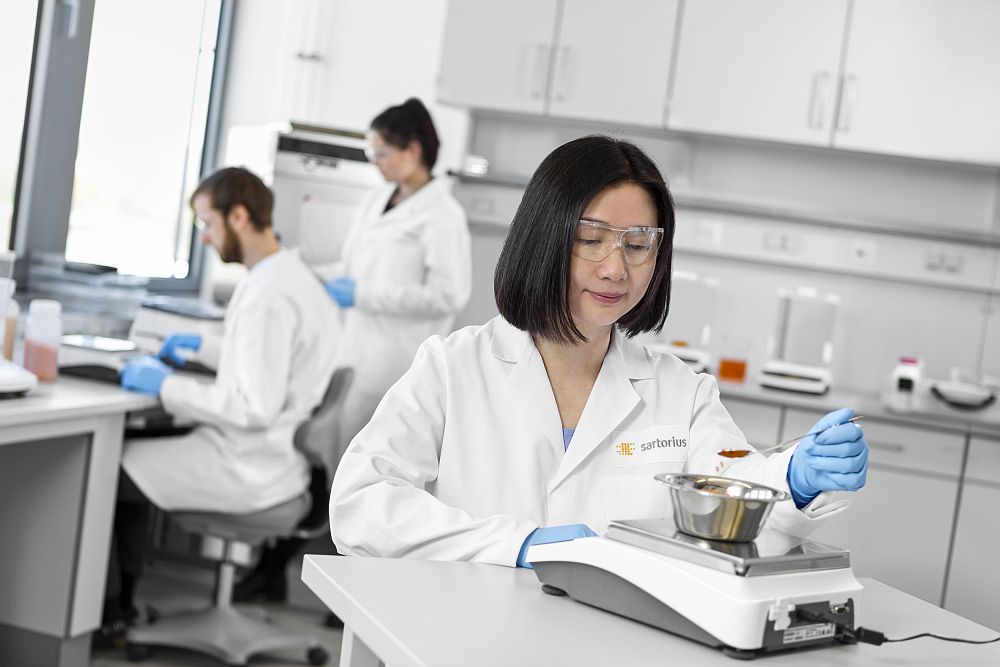 Sartorius BCE3202-1S Entris II Series Precision Balance, 3200 g x 0.01 g